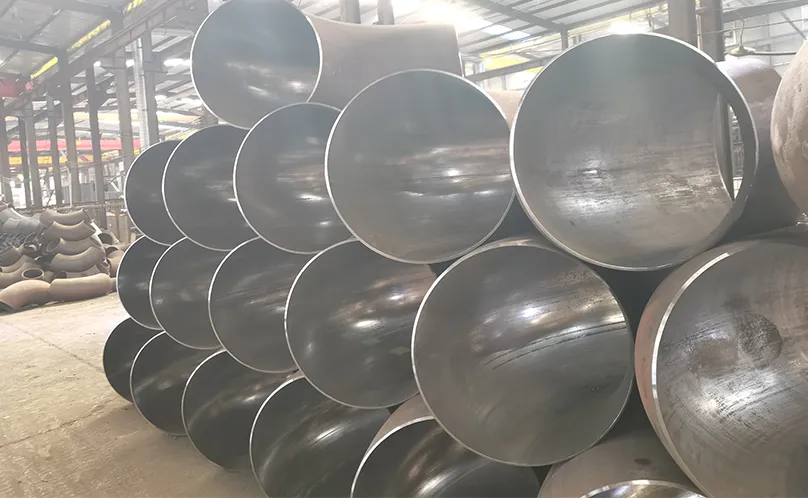 Will 4-inch ASME B16.9 ASME A403 WP304 butt-weld stainless steel elbow rust?