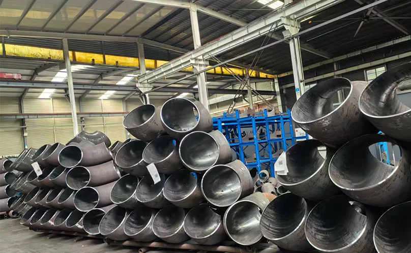 Carbon steel elbows vs. stainless steel elbows: How to choose?